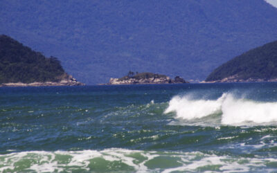 Surf em maresias: Descubra onde pegar ondas incríveis!