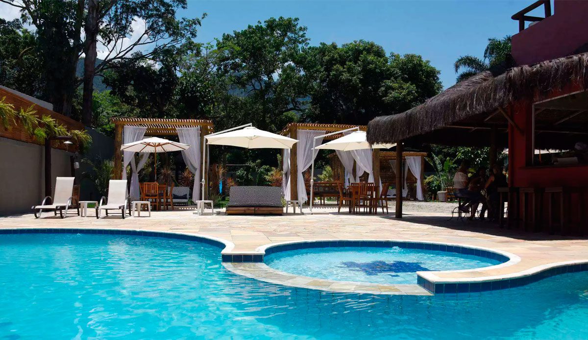 Pousada em Maresias com piscina e sauna integrada 1